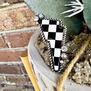 Western Checkered Bolt Ring